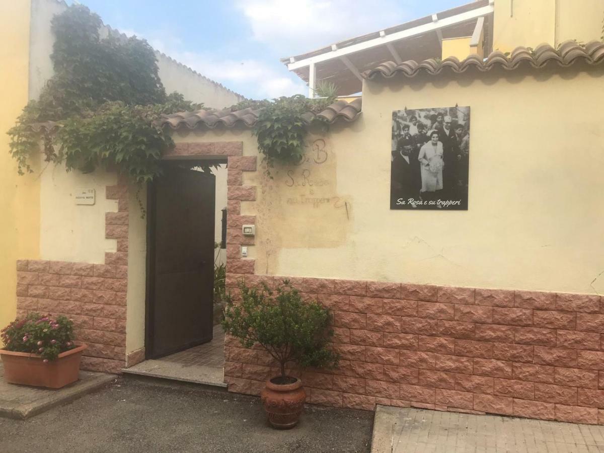 Sa Rosa E Su Trapperi Bed & Breakfast Oschiri ภายนอก รูปภาพ