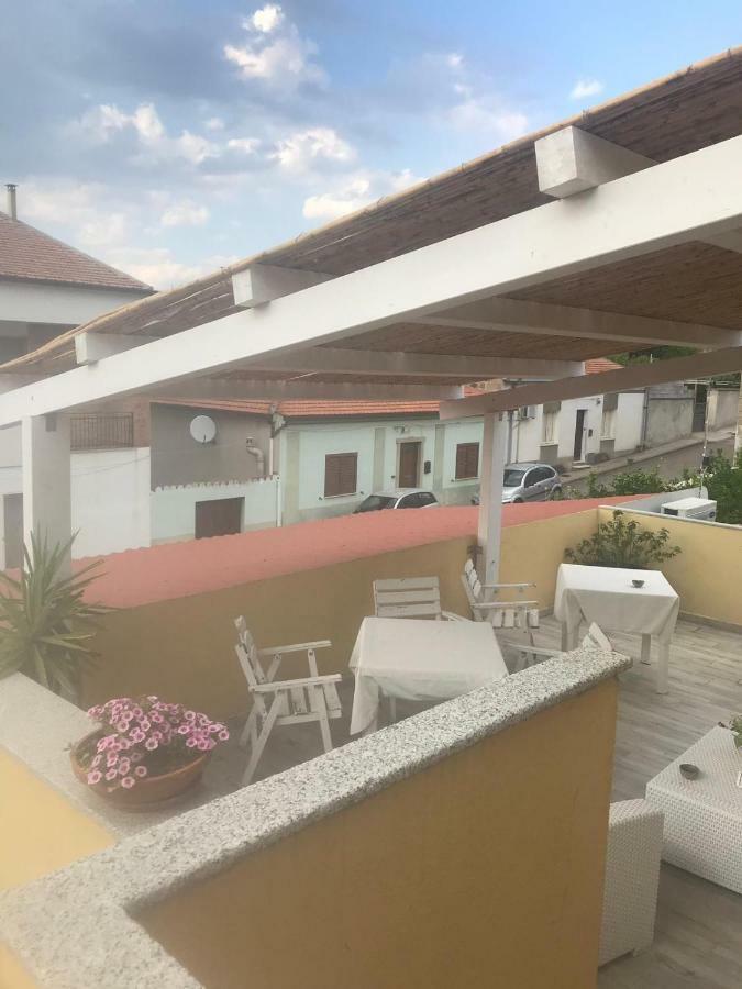 Sa Rosa E Su Trapperi Bed & Breakfast Oschiri ภายนอก รูปภาพ